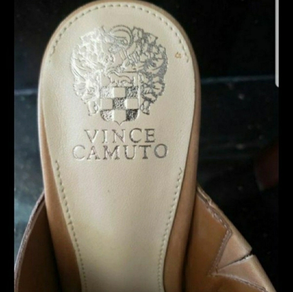 Vince Camuto - Picture 2 of 3